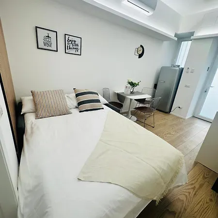 Loft Loreto/duomo Apartamento